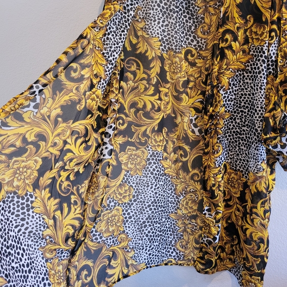 New York & Company Black And Gold Versace Inspired Print Open Front Kimono Top - Picture 3 of 7